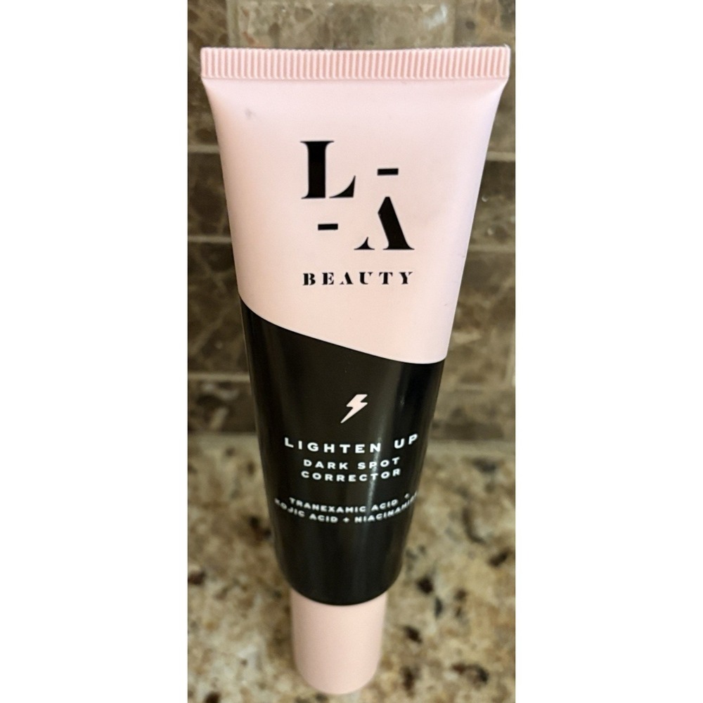 L.A.‎ Beauty lighten up Conceal Correct  covers dark spots/circles
